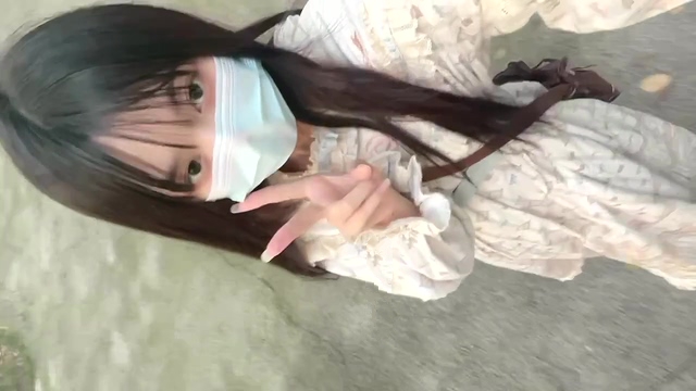 [mp4/150MB]双马尾萝莉【崽崽大王】 定制户外露出 全裸逛商店好刺激